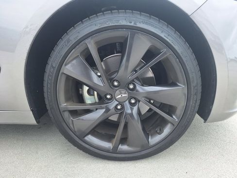 Used 2023 Genesis G70 2.0T w/ Sport Prestige Package RWD image 20