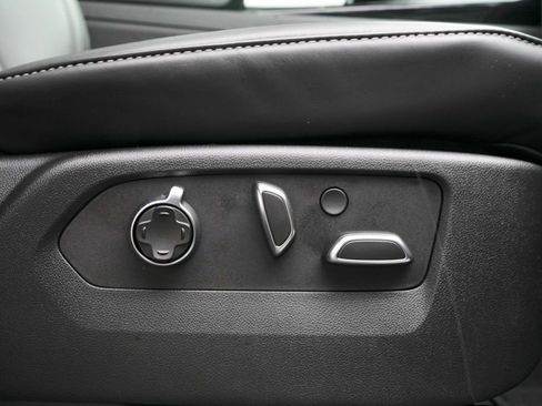 Used 2023 Cadillac Escalade V w/ LPO, ONYX Package image 62