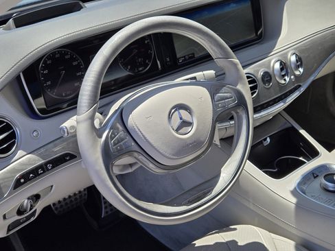 Used 2015 Mercedes-Benz S 550 Sedan image 16