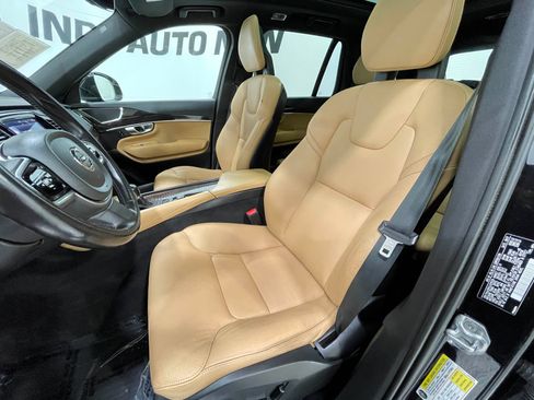 Used 2018 Volvo XC90 T6 Momentum w/ Convenience Package AWD/4WD image 14