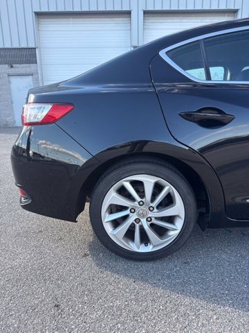 Used 2017 Acura ILX FWD image 9