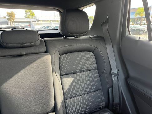 Used 2025 Chevrolet Equinox LT image 37