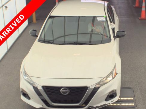 Used 2019 Nissan Altima 2.5 SR image 3