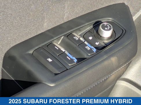 Certified 2025 Subaru Forester Premium image 12