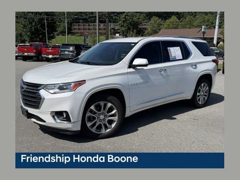 Used 2018 Chevrolet Traverse Premier w/ Driver Confidence II Package FWD image 1