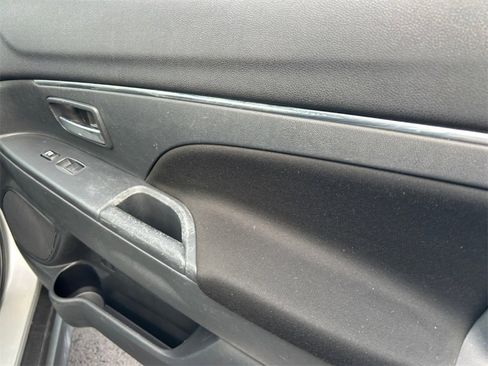 Used 2021 Mitsubishi Outlander Sport ES image 19