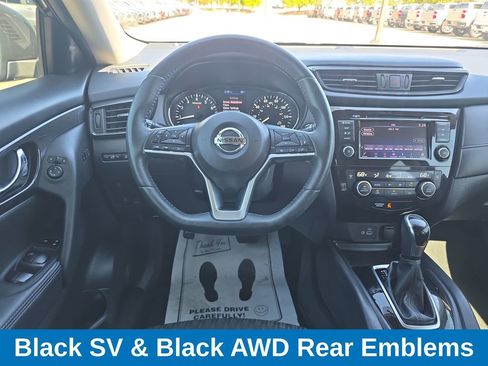 Used 2018 Nissan Rogue SV w/ Premium Package AWD/4WD image 14
