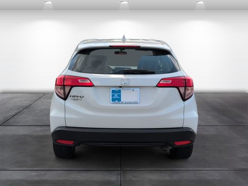 Used 2017 Honda HR-V LX image 7