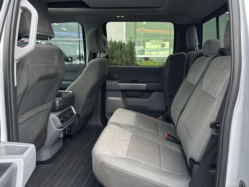 Used 2022 Ford F150 XLT w/ Equipment Group 302A High image 9