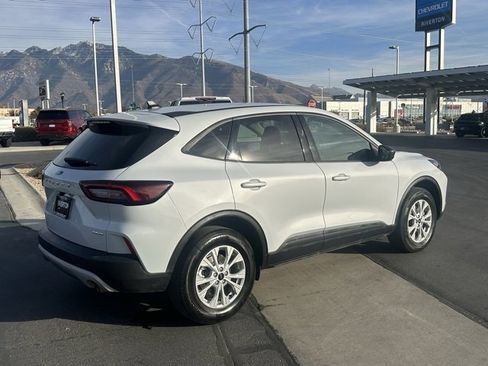 Used 2025 Ford Escape Active image 29