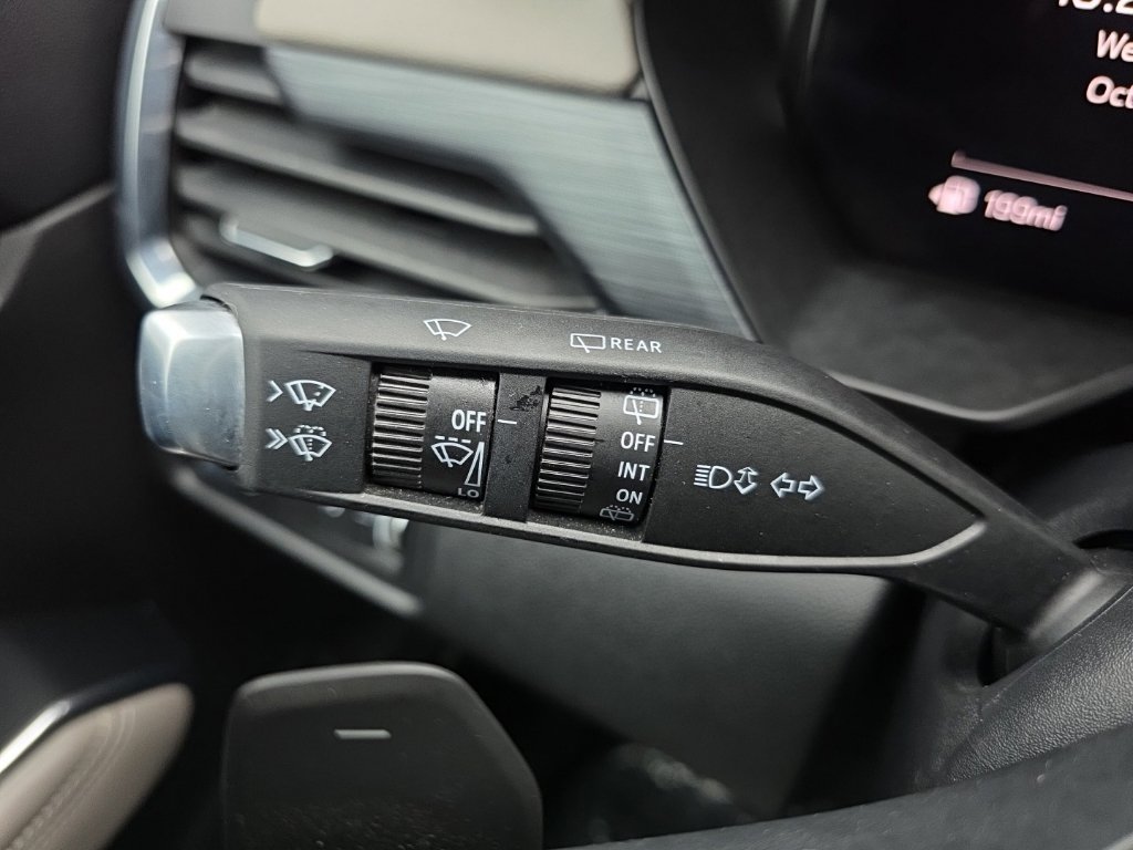 Used 2026 GMC Acadia Elevation w/ Elevation Premium Package AWD/4WD image 29