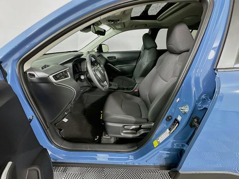 Certified 2026 Toyota Corolla Cross LE w/ Moonroof Package FWD image 20