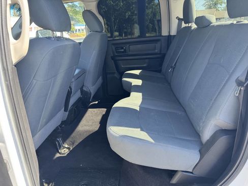 Used 2018 RAM 2500 Tradesman w/ Chrome Appearance Group image 12