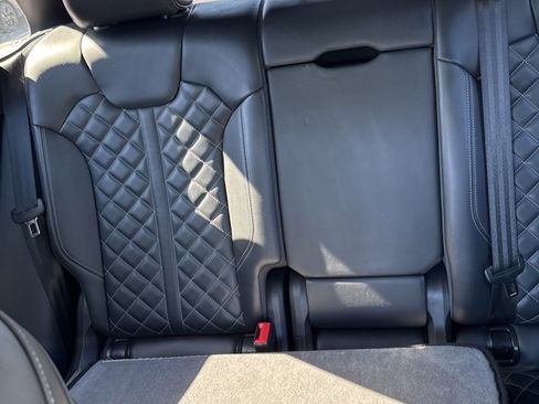 Used 2018 Audi SQ5 Prestige w/ Prestige Package image 11