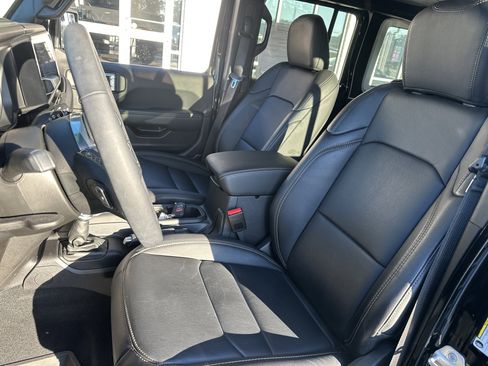 Used 2024 Jeep Wrangler Sahara w/ Technology Group image 11