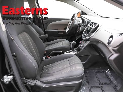 Used 2019 Chevrolet Sonic LT image 23