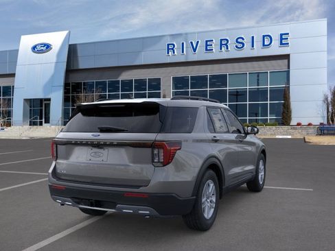 New 2026 Ford Explorer Active w/ Active Comfort Package image 8