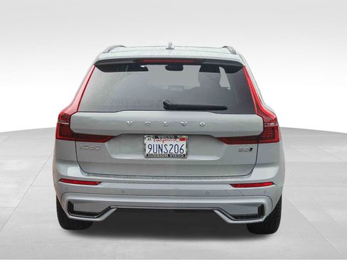 Certified 2026 Volvo XC60 B5 Plus w/ Climate Package image 9