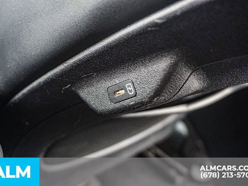 Used 2023 Kia EV6 Wind image 32