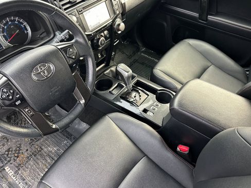 Used 2019 Toyota 4Runner TRD Off-Road Premium image 7