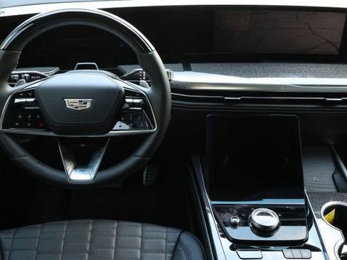 Certified 2025 Cadillac Escalade V w/ LPO, ONYX Package image 14