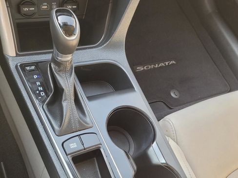 Used 2017 Hyundai Sonata Sport w/ Value Edition Package 02 image 27