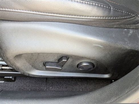 Used 2023 Jeep Compass Limited image 22