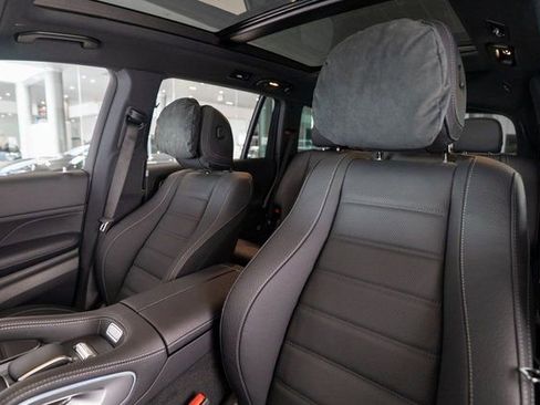 New 2026 Mercedes-Benz GLS 580 4MATIC image 14