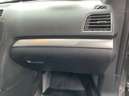 Used 2019 Ford Explorer XLT w/ Equipment Group 202A FWD image 41