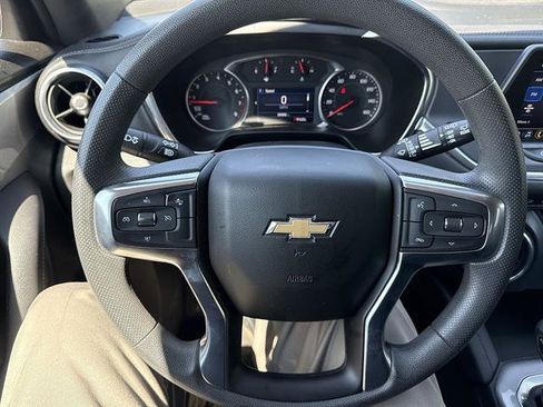 Used 2021 Chevrolet Blazer LT AWD/4WD image 39
