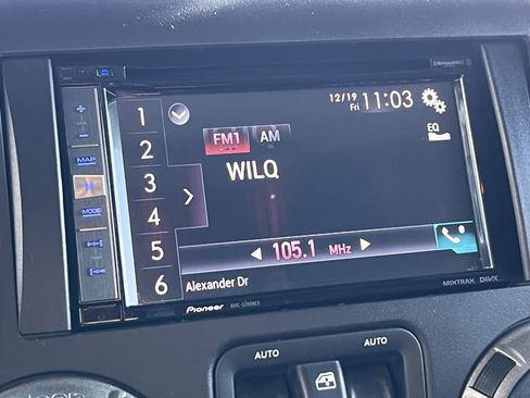 Used 2015 Jeep Wrangler Unlimited Sport w/ Quick Order Package 24S image 27