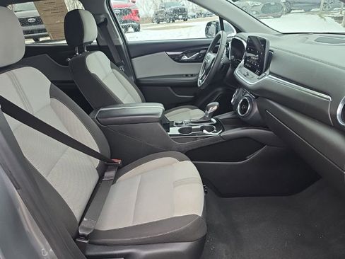 Used 2023 Chevrolet Blazer LT image 32