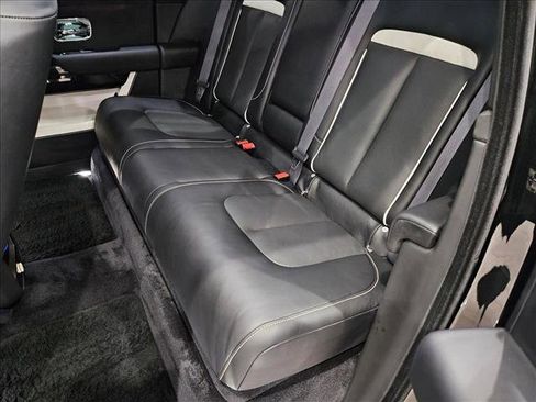 Used 2023 Rolls-Royce Cullinan w/ Interior Detailing Package AWD/4WD image 16