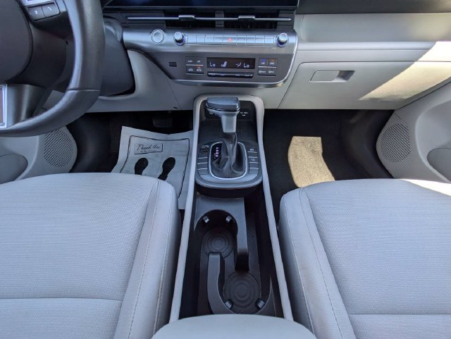 Used 2025 Hyundai Kona SEL FWD image 20