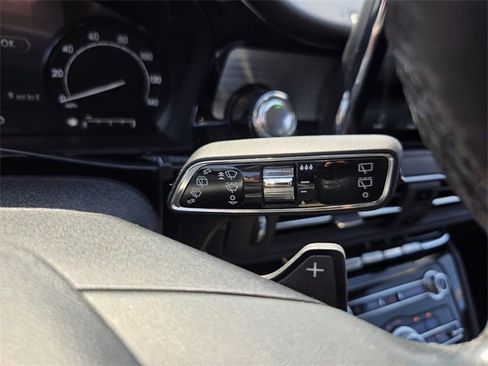 Used 2021 Lincoln Corsair FWD image 28