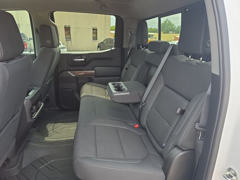 Used 2019 Chevrolet Silverado 1500 LT Trail Boss AWD/4WD image 14