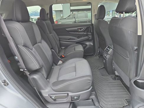 Used 2025 Subaru Ascent Premium w/ Premium Package image 32