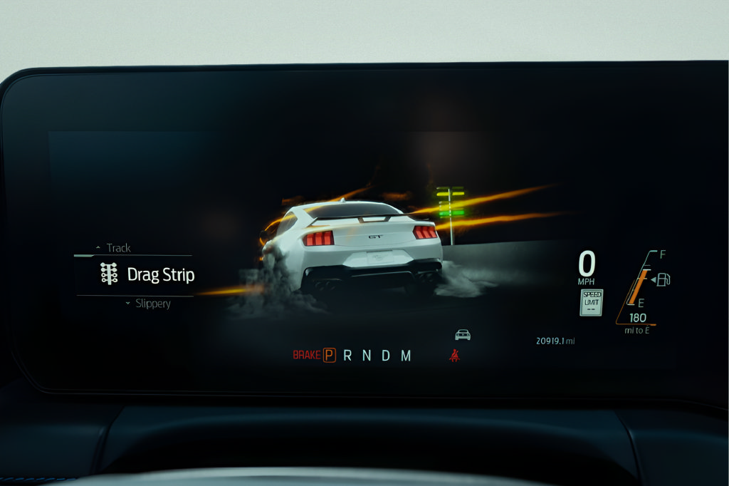 Used 2024 Ford Mustang Dark Horse RWD image 33