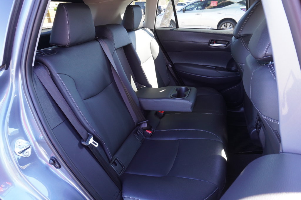 Used 2026 Toyota Corolla Cross XLE w/ Convenience Package FWD image 9