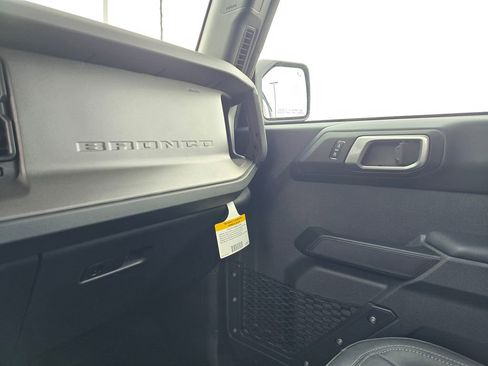 New 2026 Ford Bronco Badlands image 17