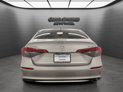 Used 2024 Honda Civic Sport image 4