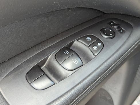 Used 2020 Nissan Pathfinder Platinum AWD/4WD image 21