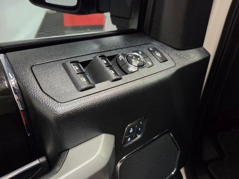 Used 2019 Ford F350 Platinum w/ Platinum Ultimate Package image 36