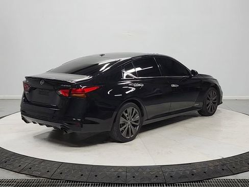 Used 2019 Nissan Altima 2.0 Edition One FWD image 7