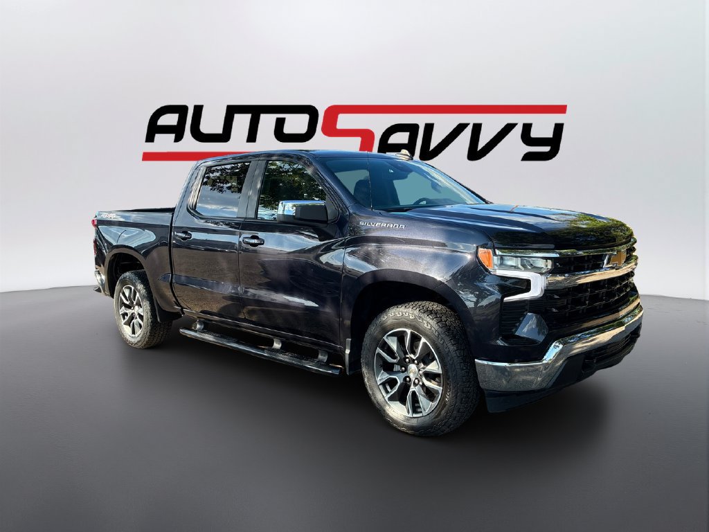 Used 2024 Chevrolet Silverado 1500 LT AWD/4WD image 3