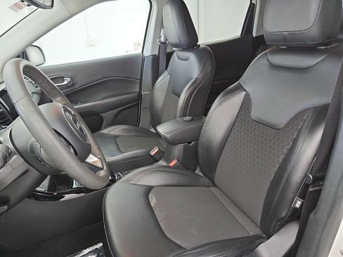 Used 2021 Jeep Compass Altitude image 14