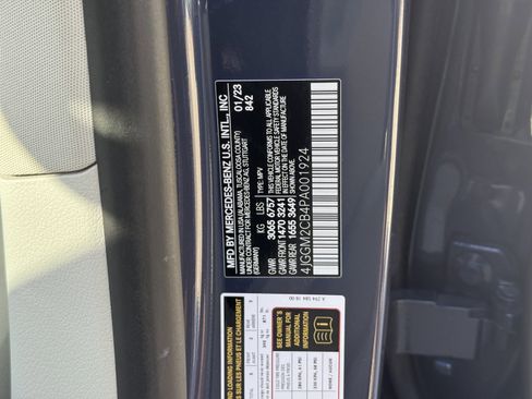 Used 2023 Mercedes-Benz EQE 500 4MATIC SUV image 29