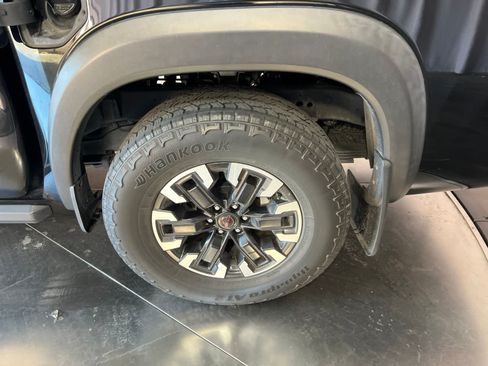 Used 2022 Nissan Frontier Pro-X RWD image 13