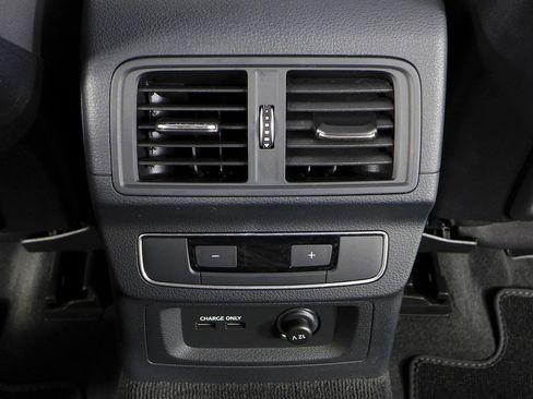 Used 2023 Audi Q5 2.0T Premium Plus image 24