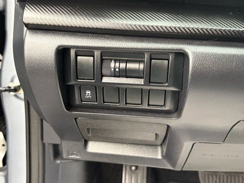 Used 2020 Subaru Impreza 2.0i image 12